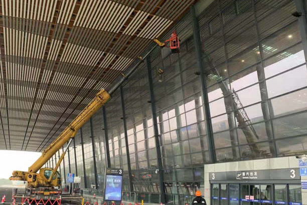 硚口玻璃幕墙维护和保养